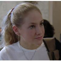 Natálie Görnerová v seriálu Dobrá čtvrť (2005-2008, režie Karel Smyczek, 1. díl)