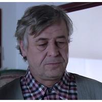 Zdeněk Žák v seriálu Dobrá čtvrť (2005-2008, režie Karel Smyczek, 1. díl)
