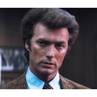 Clint Eastwood ve filmu Drsný Harry (1971, režie Don Siegel)