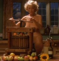 Helen Mirren ve filmu Holky z kalendáře (2003, režie Nigel Cole)