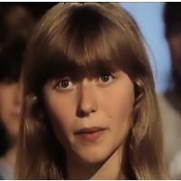 Zuzana Krupicová ve filmu Pohlaď kočce uši (1985, režie Josef Pinkava)