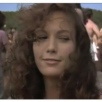 Diane Lane ve filmu Procházka po měsíci (1999, režie Tony Goldwyn)