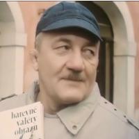 Zdeněk Srstka v komedii Velká filmová loupež (1986, režie Oldřich Lipský, Zdeněk Podskalský)